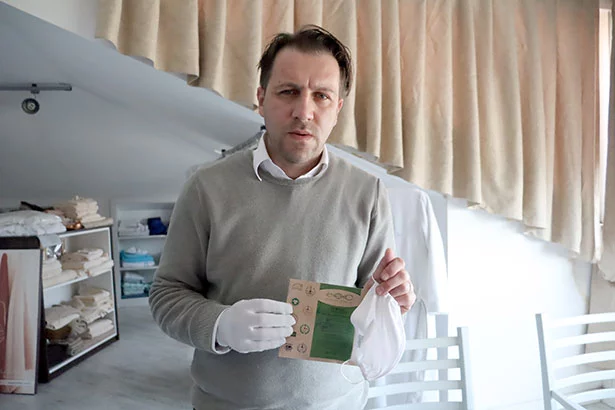 Der Textilhersteller Denizli produzierte eine „antibakterielle“ Maske mit hohem Schutz