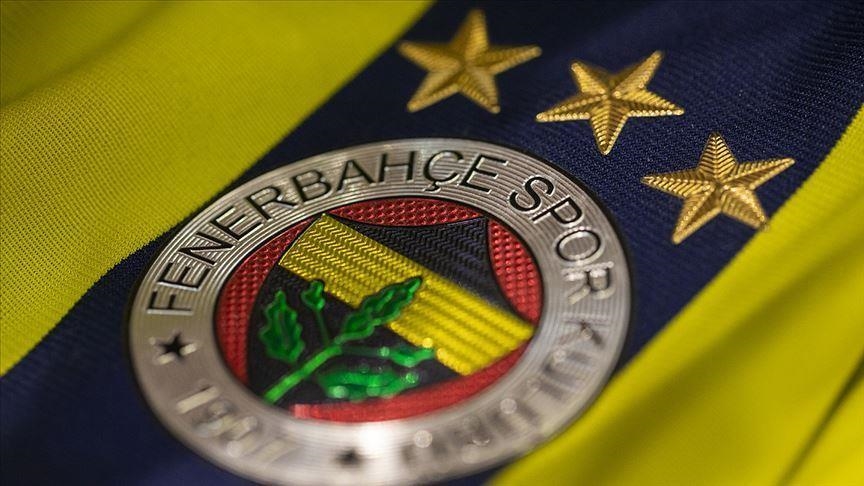 Dakotek produzierte für das Team der PAU Neurochirurgie ein spezielles infektionssicheres Fenerbahçe-Trikot.